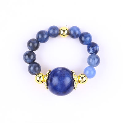 الكريستال الطبيعي 4MM الأزرق Sodalite النحاس الذهب المصفوف حبل مرن حلقة للمجوهرات الهدية