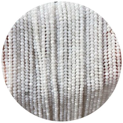 حجارة كالسيدونية البيضاء السوداء الحجارة الطبيعية الكريستالية ذات الوجهات شكل العنقودية الخيوط الصغيرة المفتوحة للحجارة للأساور