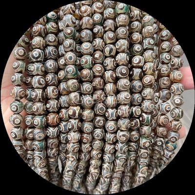 صنع مجوهرات DIY أساسية متعددة الألوان الحجارة التبتانية الحجارة الثلاثة العيون Dzi خيوط حجارة فضفاضة مع تقنية مطلية